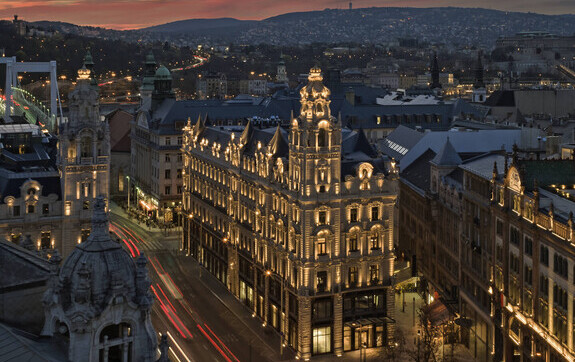 St. Regis Hotels & Resorts feiert Debüt im Herzen von Budapest - Eine Hommage an das glanzvolle Erbe des Klotild Palais 
