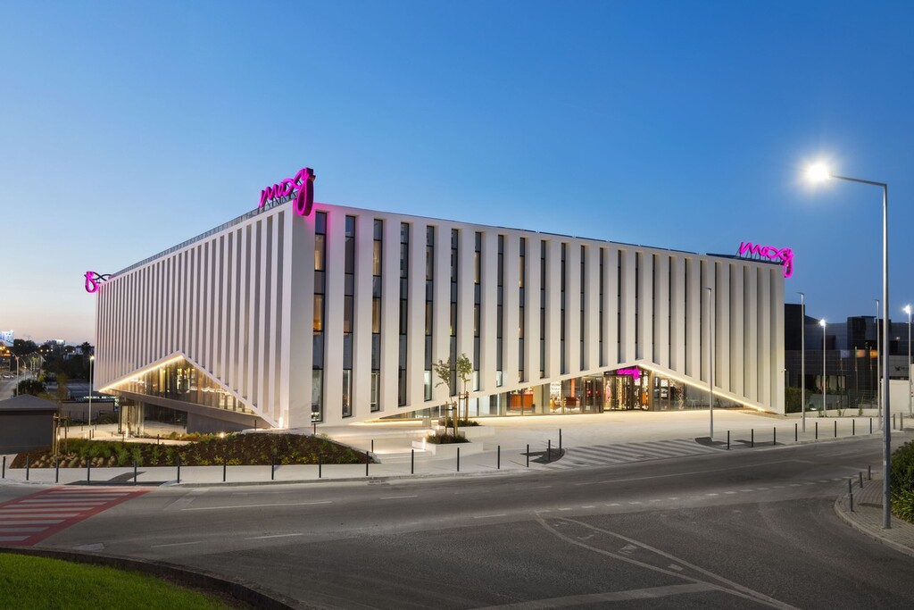 Moxy Alfragide Lisboa exterior