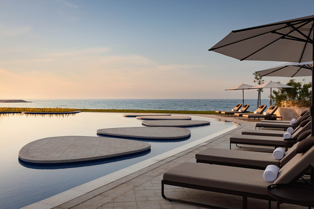 The St. Regis Al Mouj Muscat Resort - Pool 