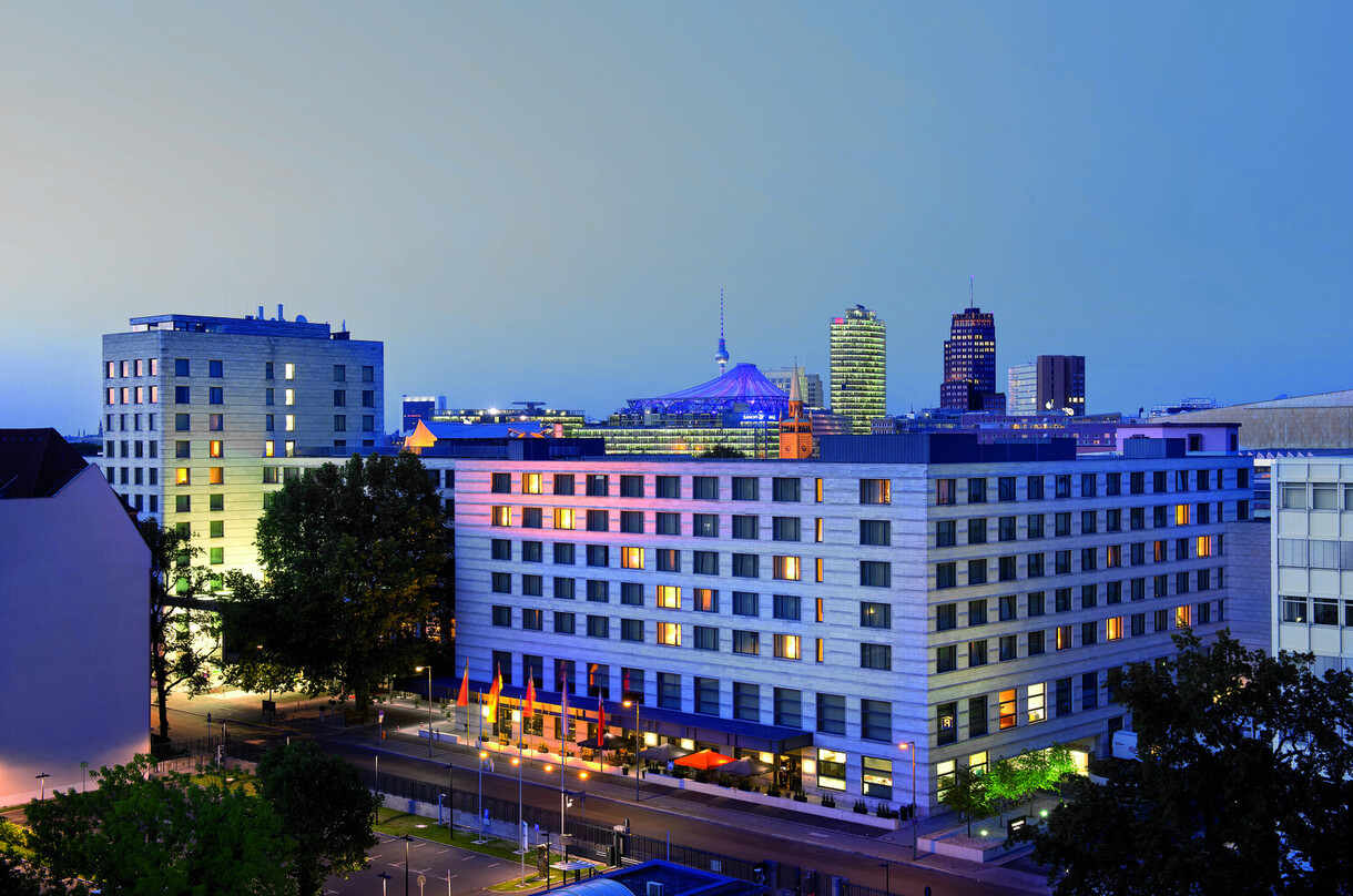 JW Marriott Hotel Berlin - Exterior