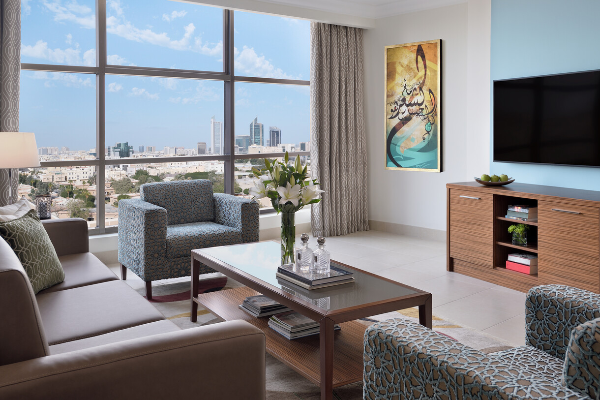 Marriott Executive Apartments Al Khobar - Three Bedroom Apartment Living Room