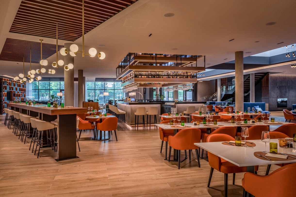 Geneva Marriott Hotel - Restaurant Moments