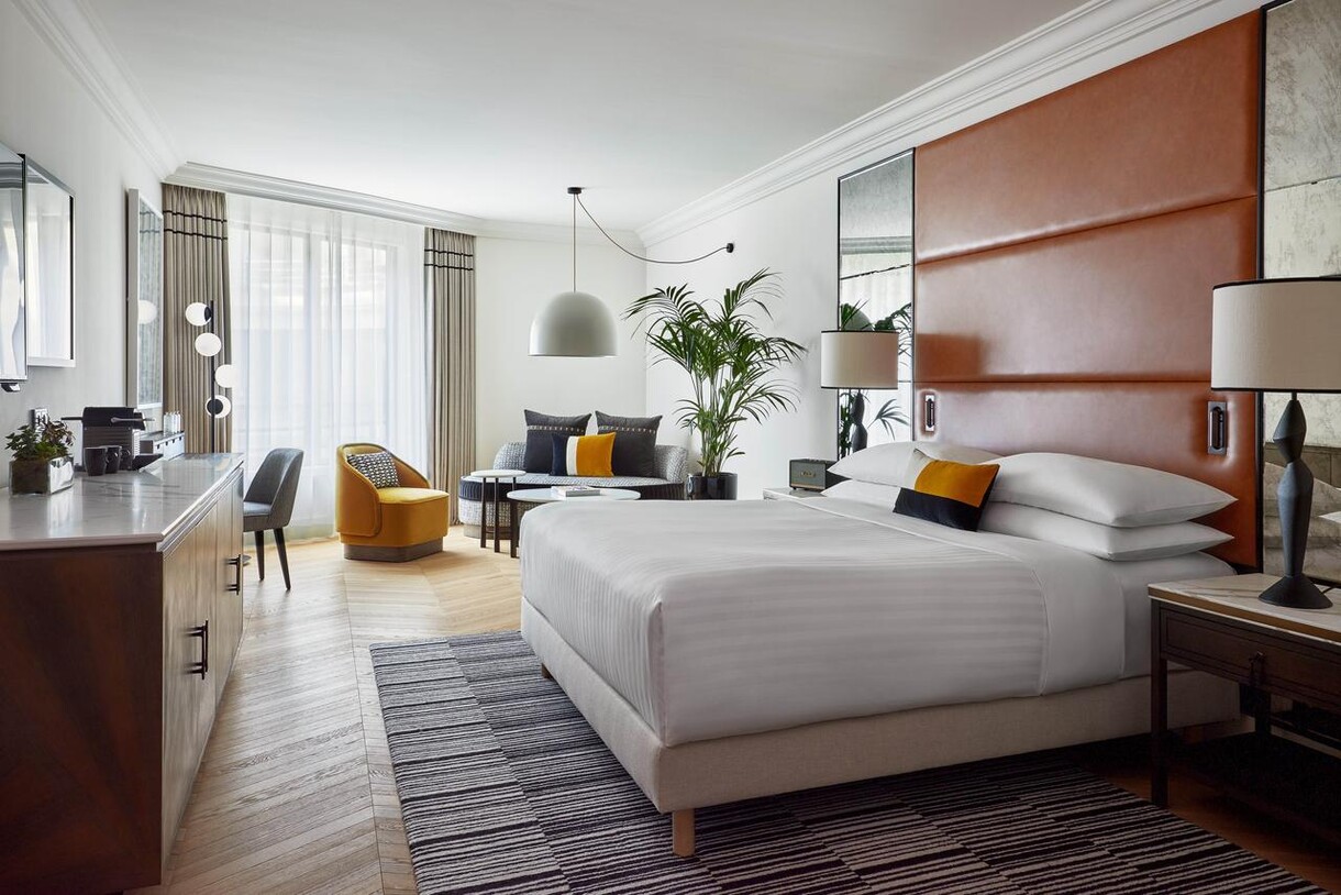 Marriott Champs Elysées Junior Suite