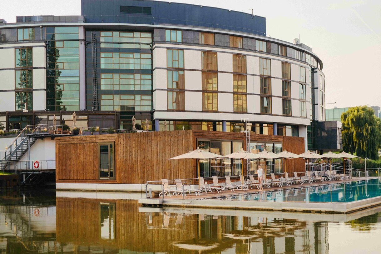 The Ritz-Carlton Wolfsburg Außenfassade (c) Marriott International