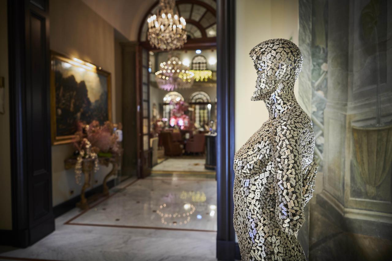Liquid Art-St Regis Florence Meditation 182 by Seo Young Deok - Stainless chain1