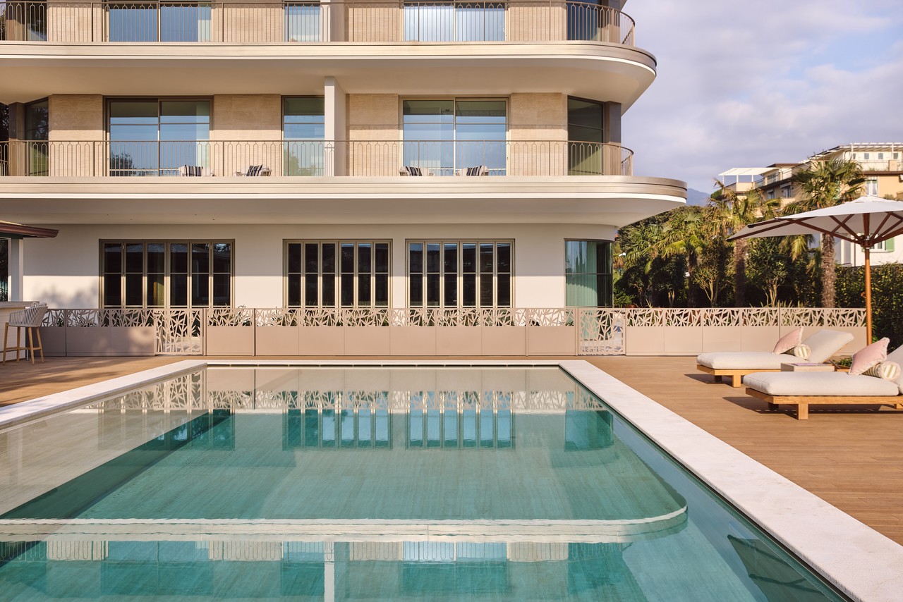 PRINCIPESSA POOL 01