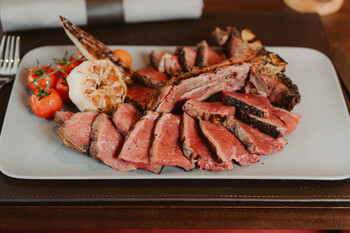 JW Marriott Berlin - Berlin Dry Age T-Bone