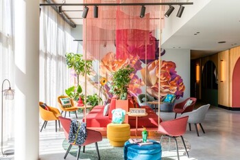 Moxy Paris Val d’Europe - LivingRoom 1