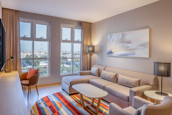 Residence Inn by Marriott Dammam - Living