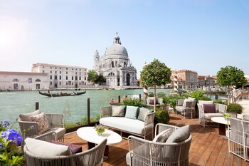 St. Regis Hotel Venice - Canal View