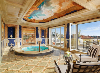 Villa La Cupola suite jacuzzi