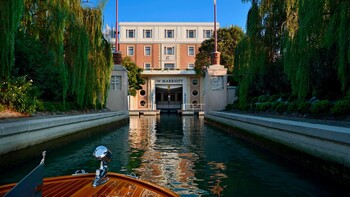JW Marriott Venice Resort & Spa - Entrance View