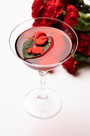 Sheraton Grand London Park Lane launches Spring Drinks Menu inspired by London's infamous history